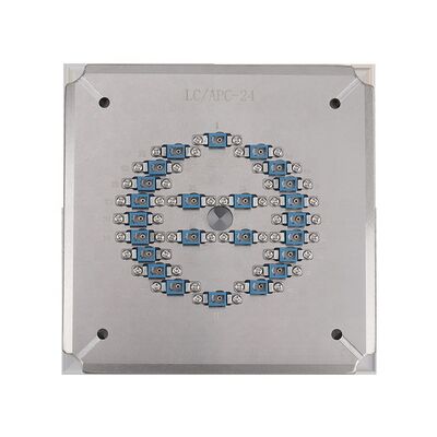 고품질 닦은 끝면과 3D 데이터 LC APC 고화 스테인레스 스틸 구조로 광섬유 닦기 장착장